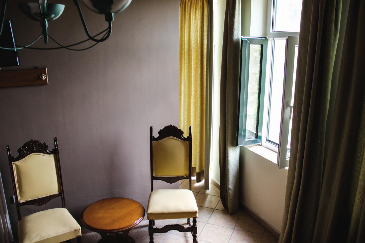 Guesthouse Vrenthi Karitaina Exterior photo